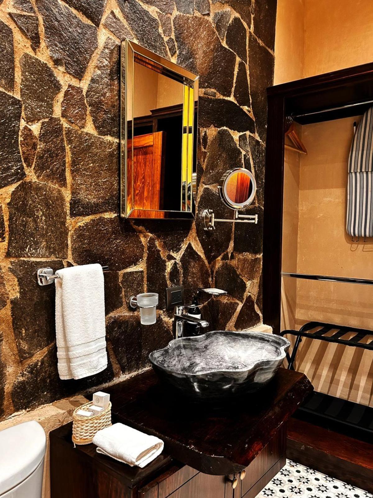 Bito'S Hotel Boutique ซานมิเกล เด อาเญนเด ภายนอก รูปภาพ